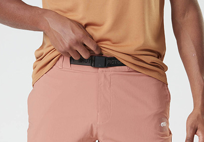 Adjustable-waist-with-integrated-belt